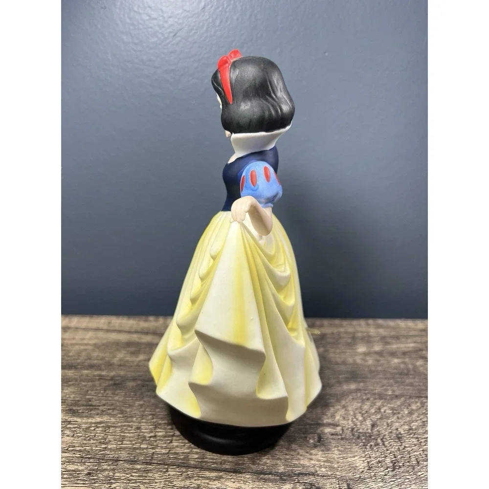 Vintage 1987 Disney Snow White Music Box Schmidt 